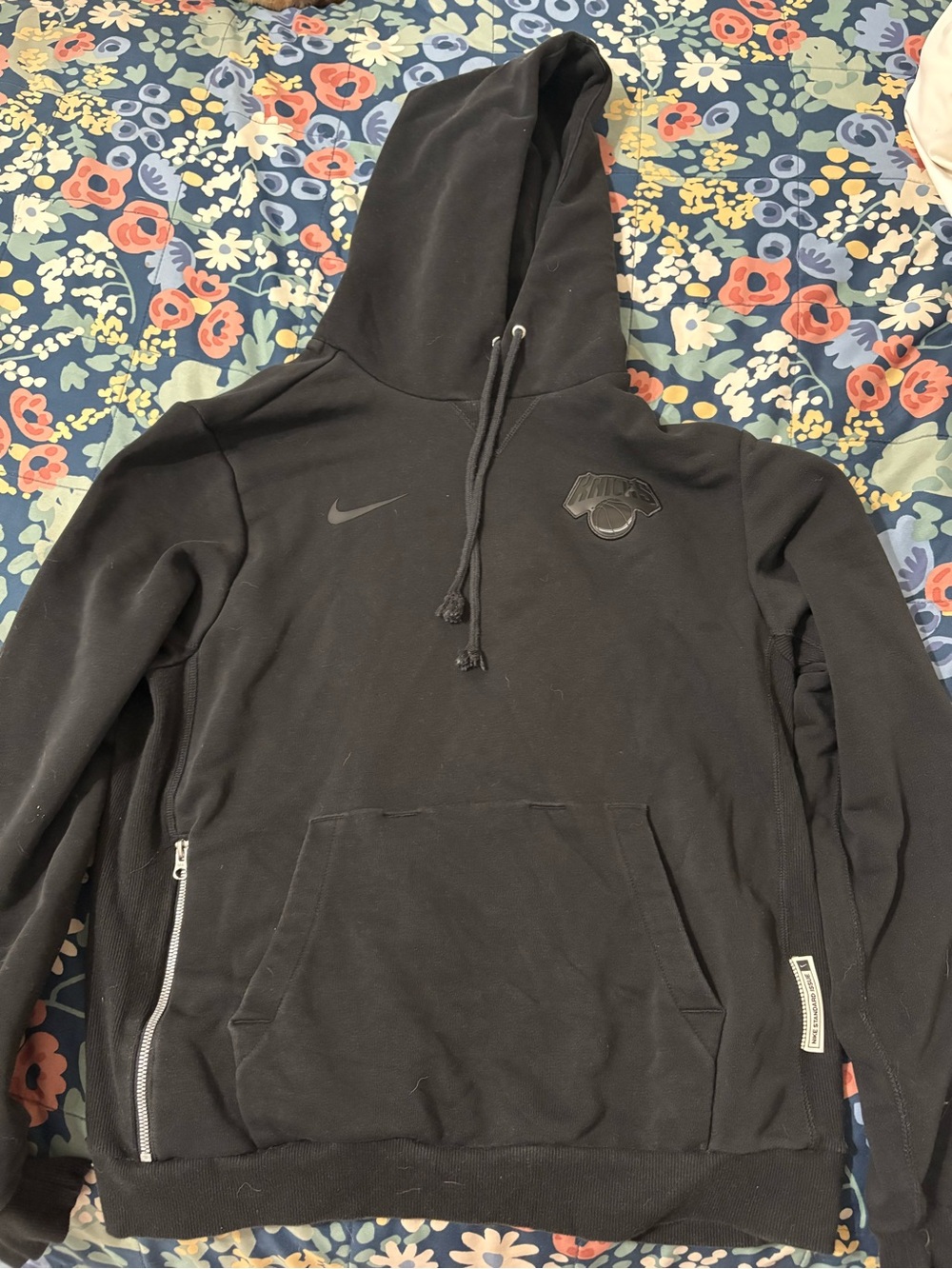 Nike Knicks Hooded Pullover